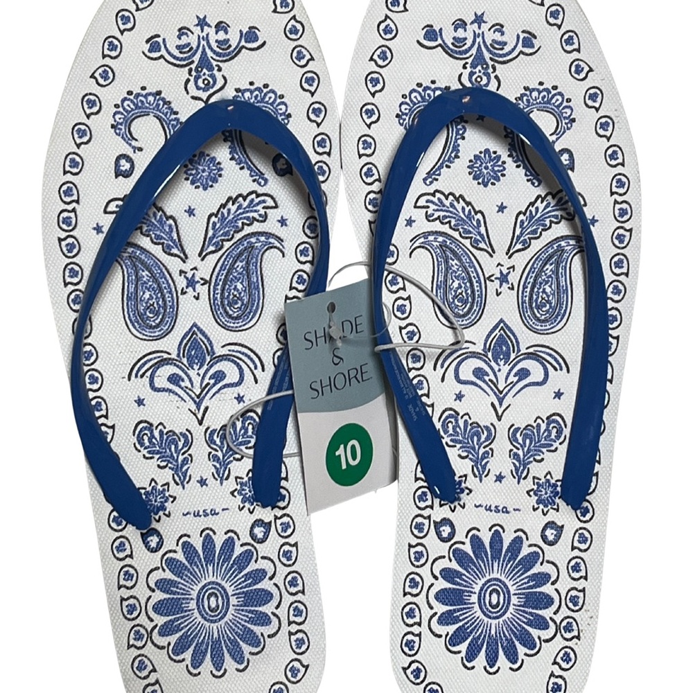 Shade & Shore Blue and White Paisley Flip Flops